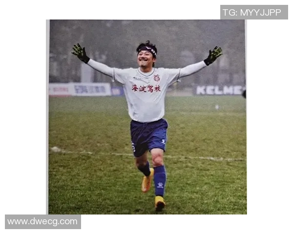 足球明星减肥历程揭秘运动员如何通过科学方法打造黄金身材